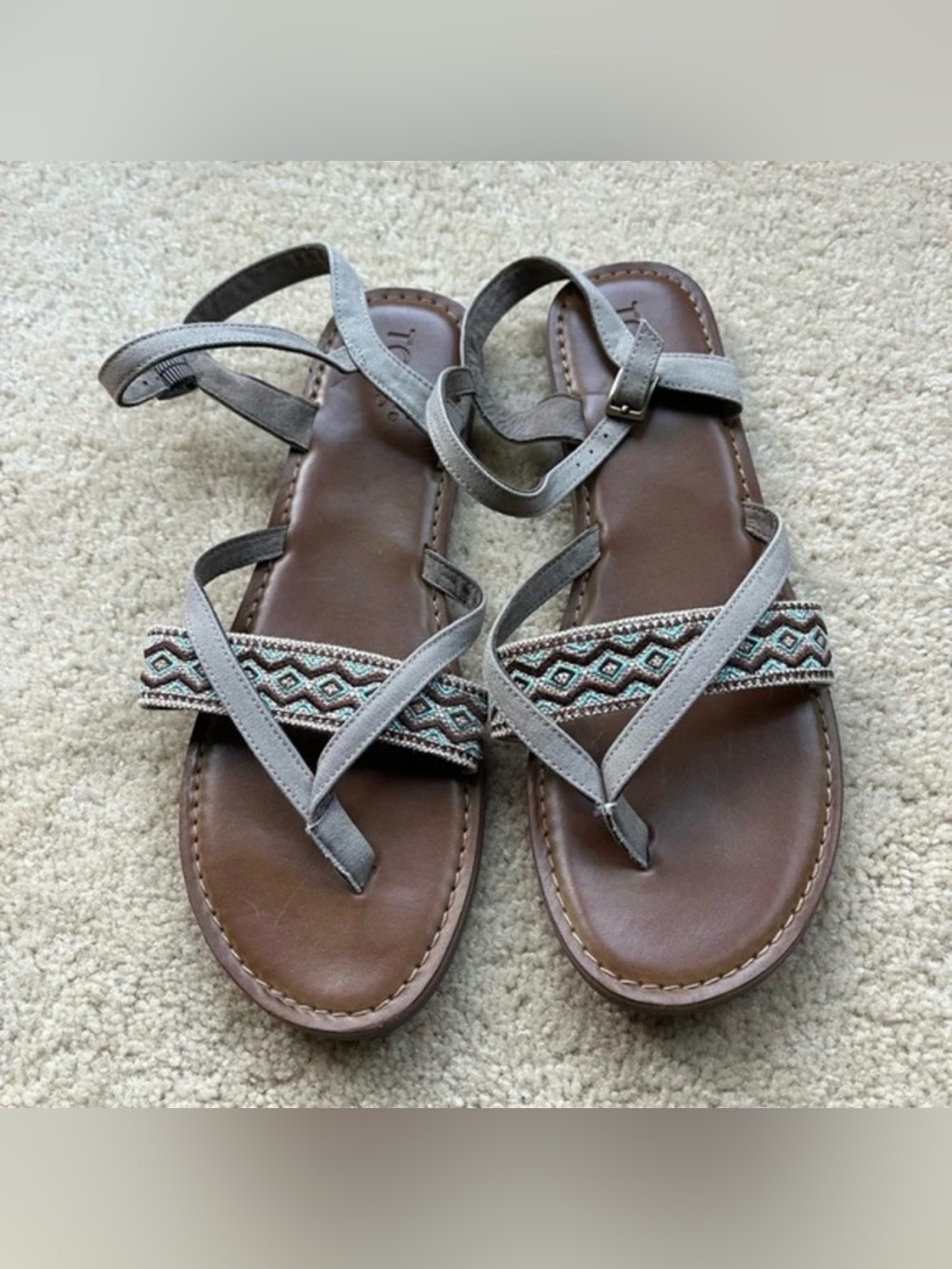 TOMS Women’s Lexie Beige Flat Sandals w/ Buckle Strap - Sz 10 - EUC - 1003740117